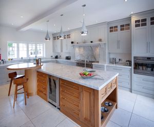 Open plan living kitchen/family room- click for photo gallery